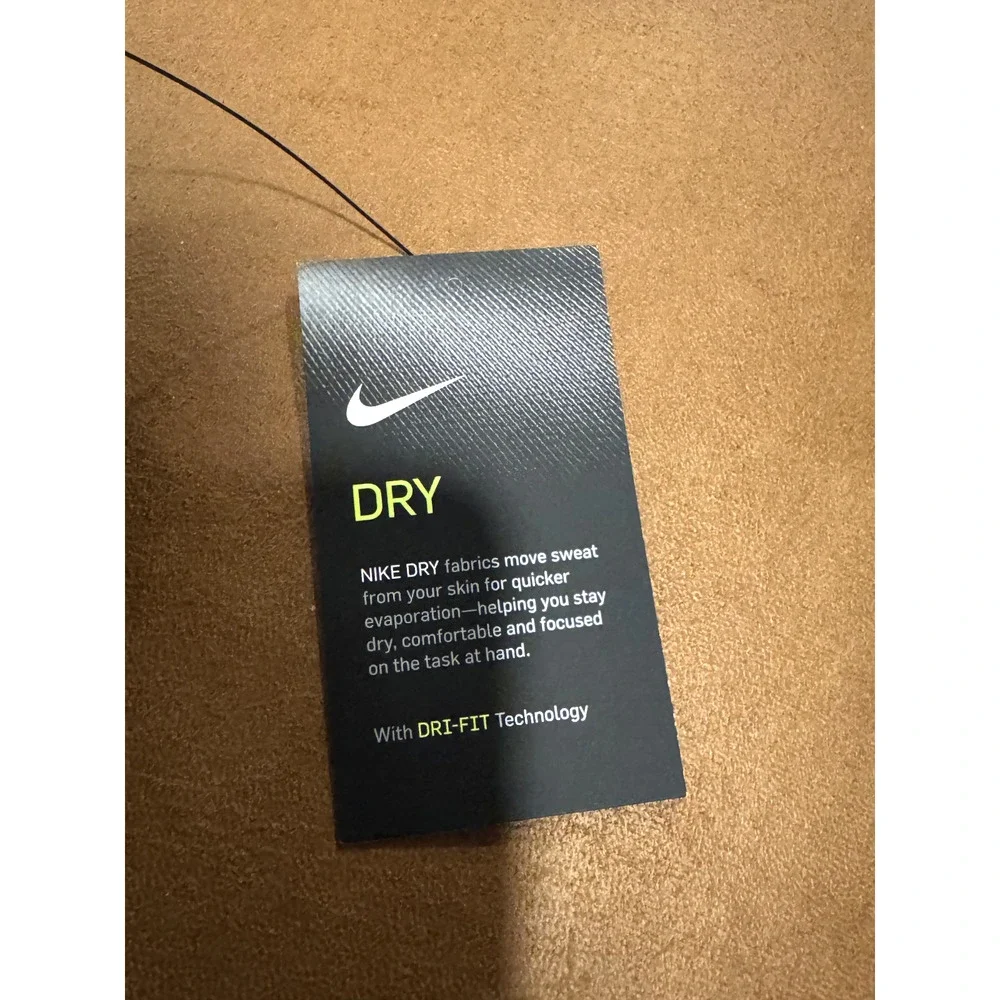 Nike Flow Victory Loose Fit Mid Rise Black Jogger Sweatpants Size S CQ0053 010